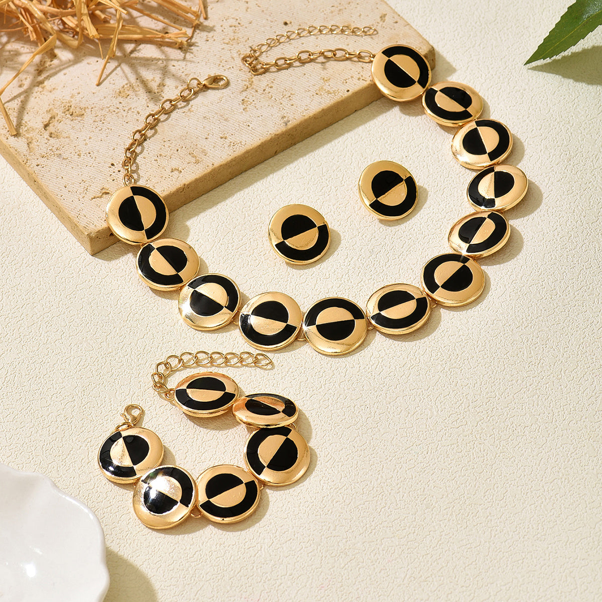 Black Gold Two-Tone Circle Jewelry Set